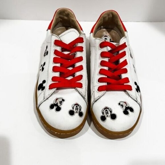 Master of Arts MOA Disney kids sneakers w/Mickey Mouse sz 4 - Picture 2 of 10